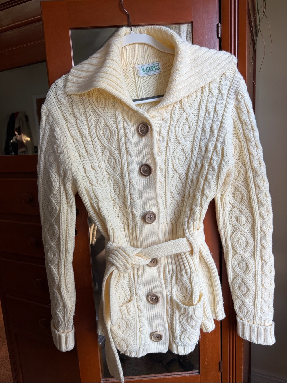 Vintage “Accents Made In Korea” Cream Cable-Knit Buttoned Belted Cardigan